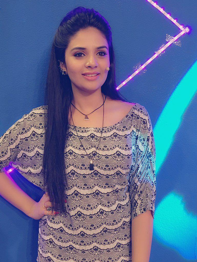 Anchor Srimukhi Rare & UNSeened Photos