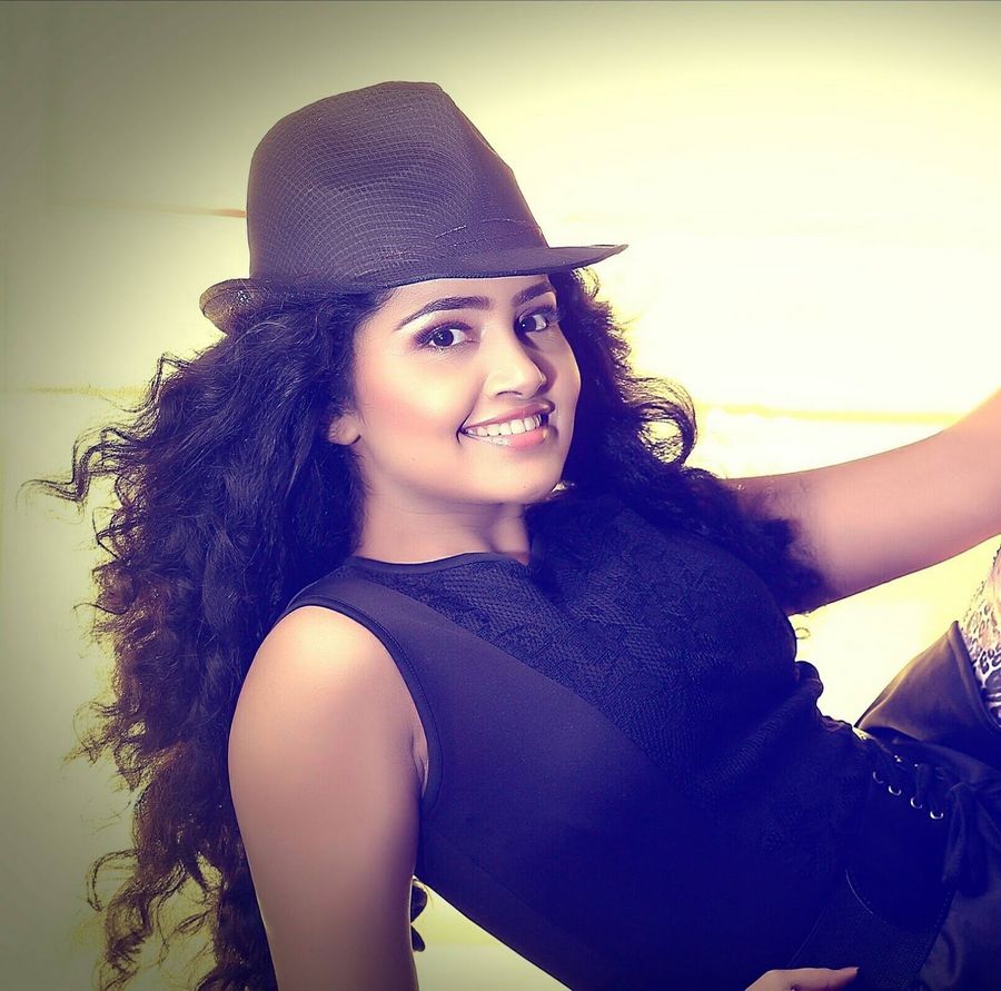 Anupama Parameswar New Stills