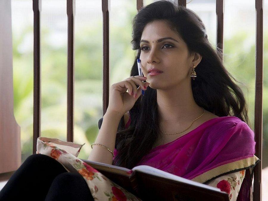 Ashwathy Ravikumar Latest Photoshoot Stills