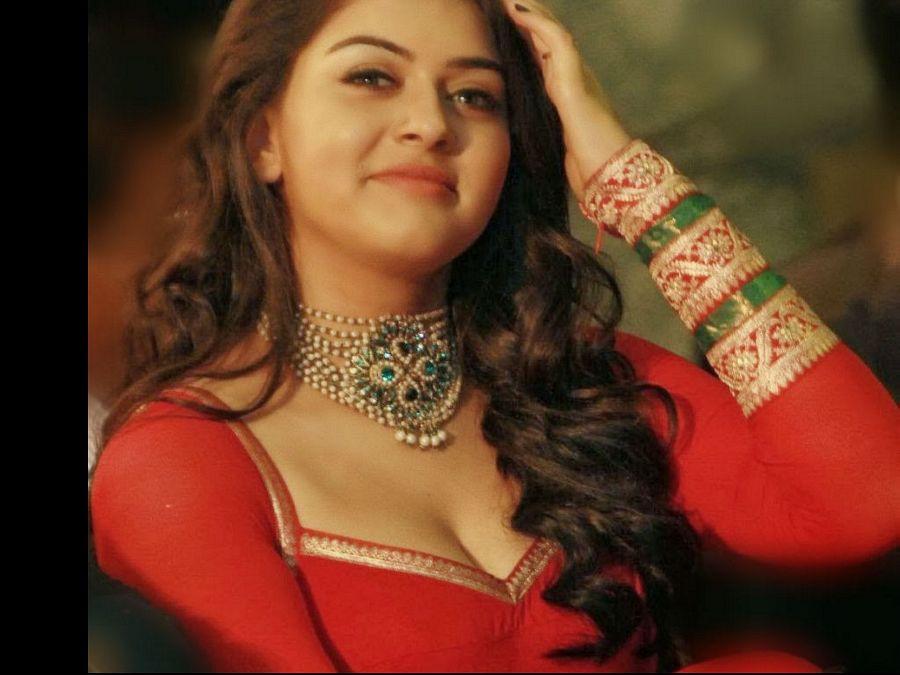 Hansika Motwani Hot & Sexy Close UP HD Wallpapers