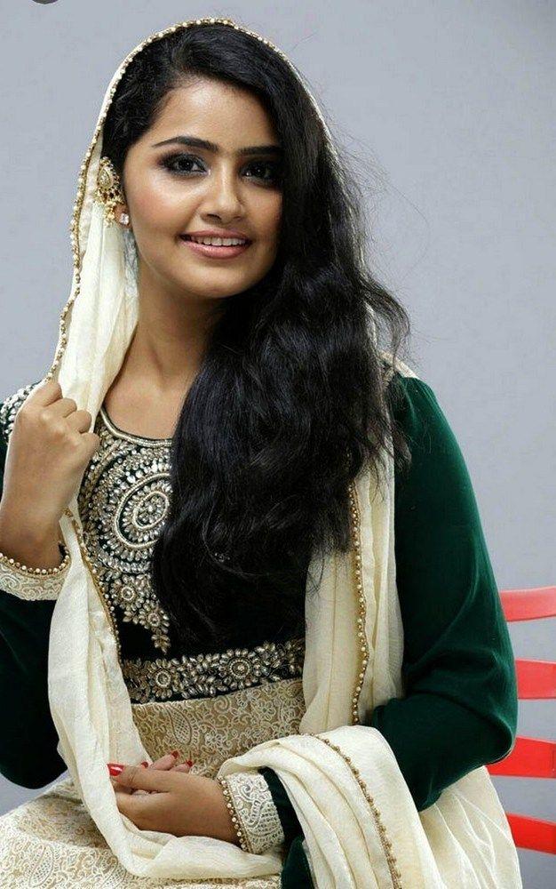 Herione Anupama Parameswaran Latest Photos