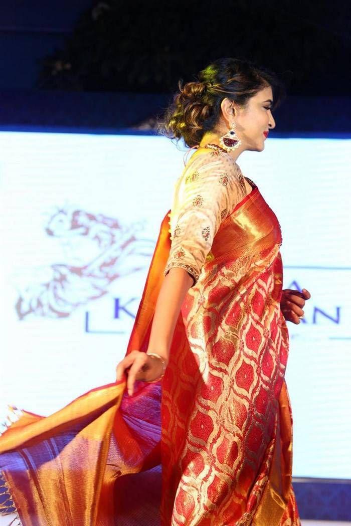 Lakshmi Manchu Stills At Radha Krishnan Silk Sarees Fashion Show
