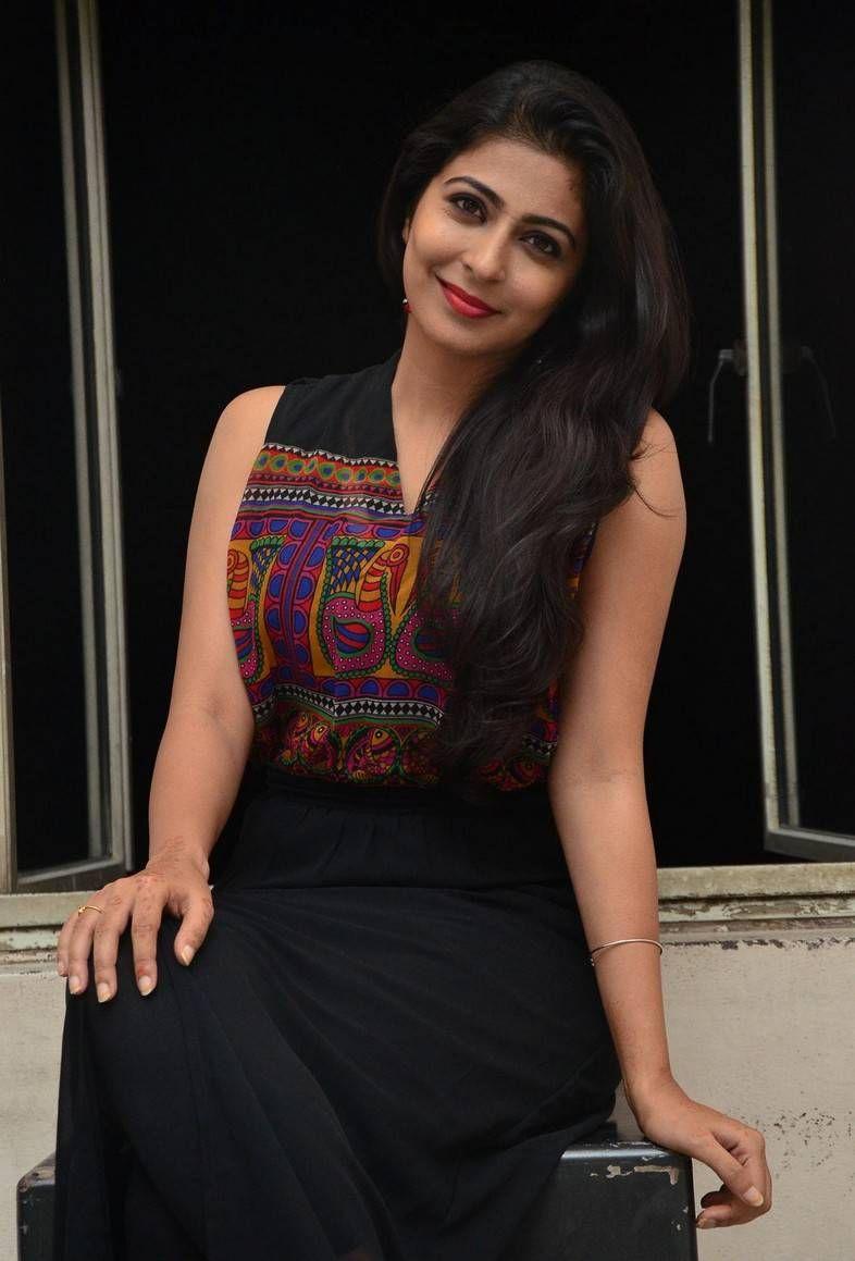 Leona Lishoy Stills At Pilla Rakshasi Audio Launch