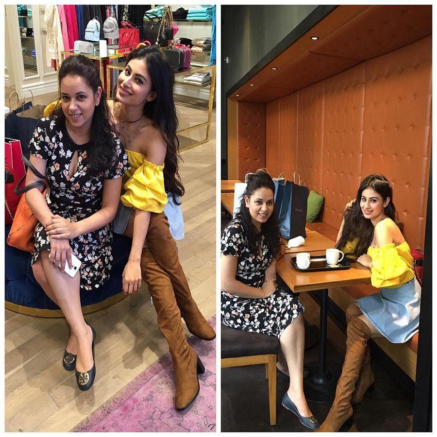 Naagin Actress Mouni Roy Photos goes viral on Social Media