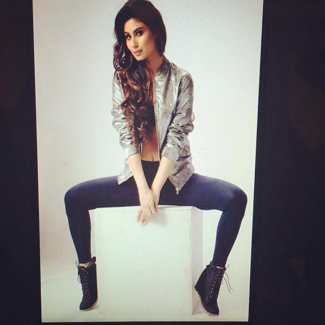 Naagin Actress Mouni Roy Photos goes viral on Social Media