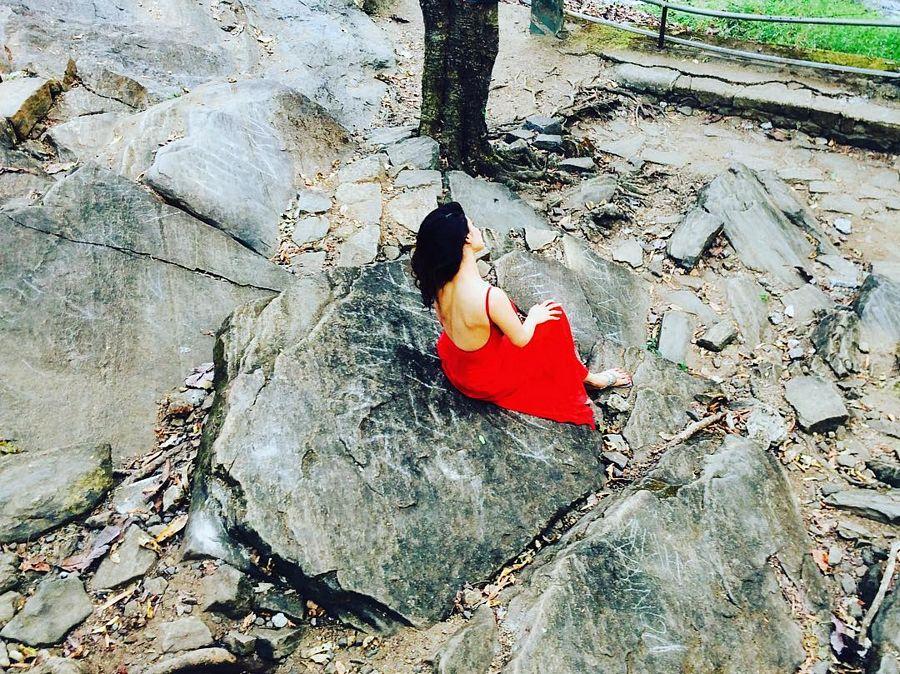 Naagin Actress Mouni Roy Photos goes viral on Social Media