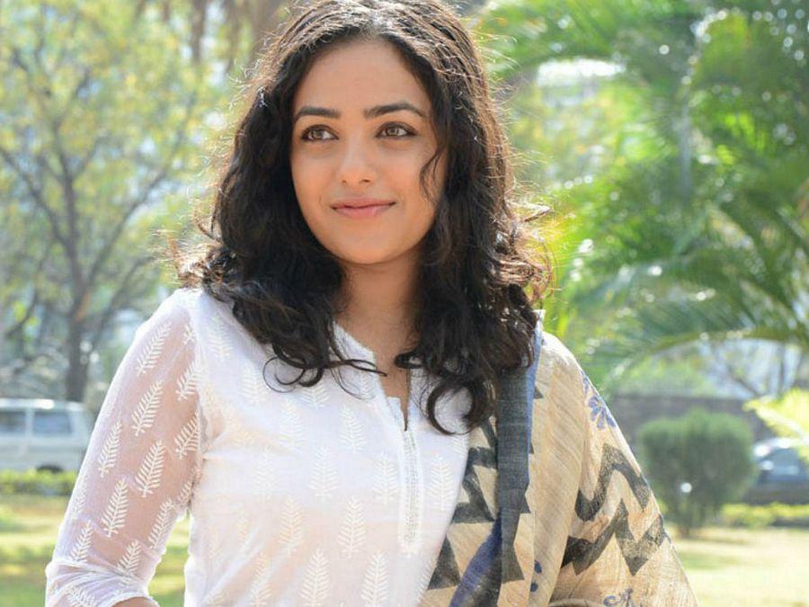 Nithya Menon Hot & Sexy Close Up HD Wallpapers