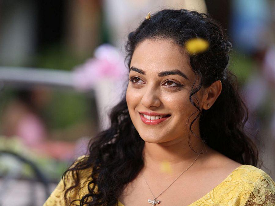 Nithya Menon Hot & Sexy Close Up HD Wallpapers