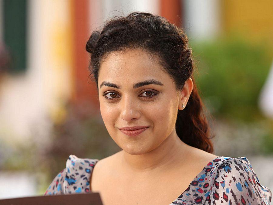 Nithya Menon Hot & Sexy Close Up HD Wallpapers