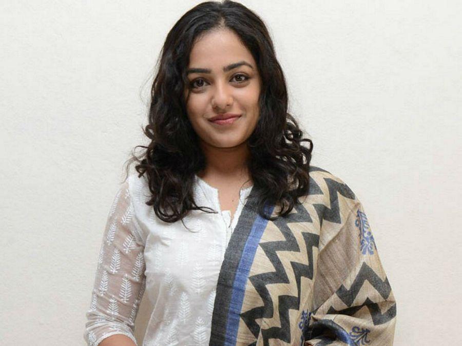 Nithya Menon Hot & Sexy Close Up HD Wallpapers