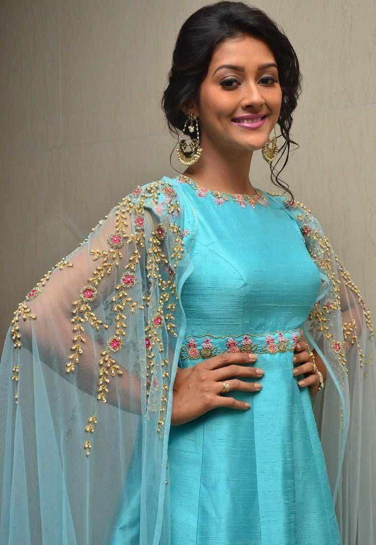 Pooja Jhaveri Stills At Dwaraka Movie Audio Launch