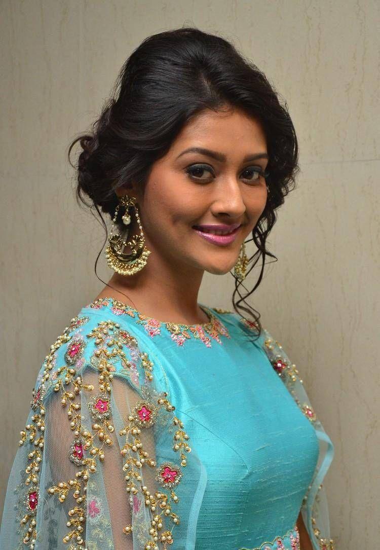 Pooja Jhaveri Stills At Dwaraka Movie Audio Launch