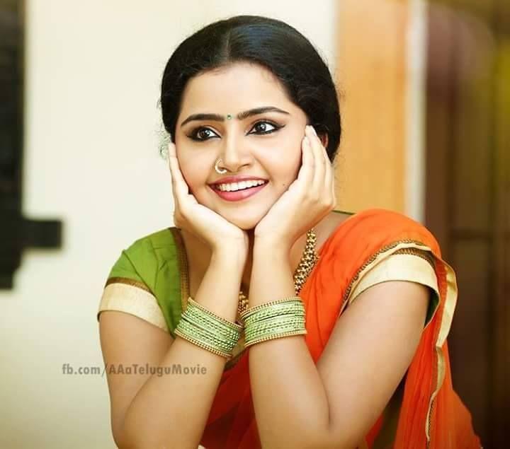 RARE & UNSEEN Photos of Anupama Parameswaran