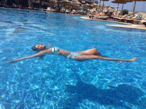 Rare & Unseen Photos of Nikesha Patel