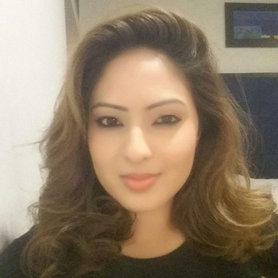 Rare & Unseen Photos of Nikesha Patel