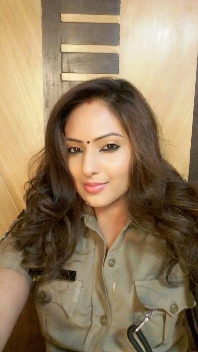 Rare & Unseen Photos of Nikesha Patel