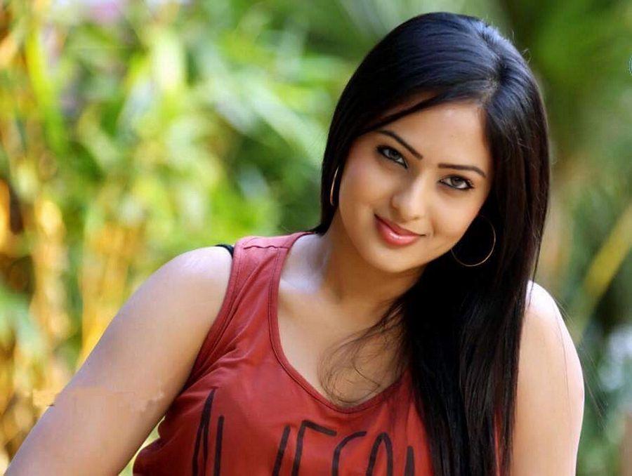 Rare & Unseen Photos of Nikesha Patel