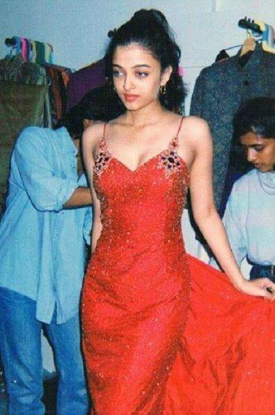 BIRTHDAY SPECIAL: Rare Photos Of Aishwarya Rai You've Never Seen Before