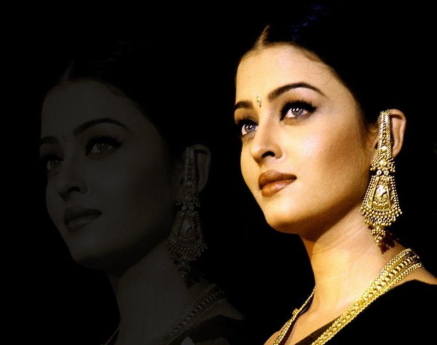 BIRTHDAY SPECIAL: Rare Photos Of Aishwarya Rai You've Never Seen Before
