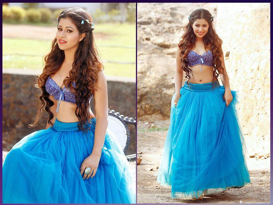 Sexy Actress Manali Rathod Looks Gorgeous Photoshoot