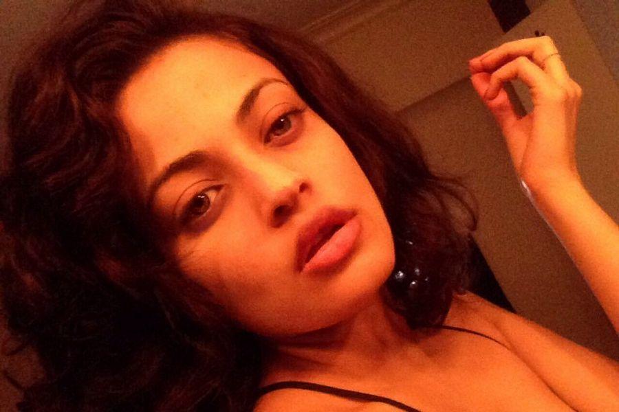Sneha Ullal Latest Hot & Sexy Photoshoot Stills