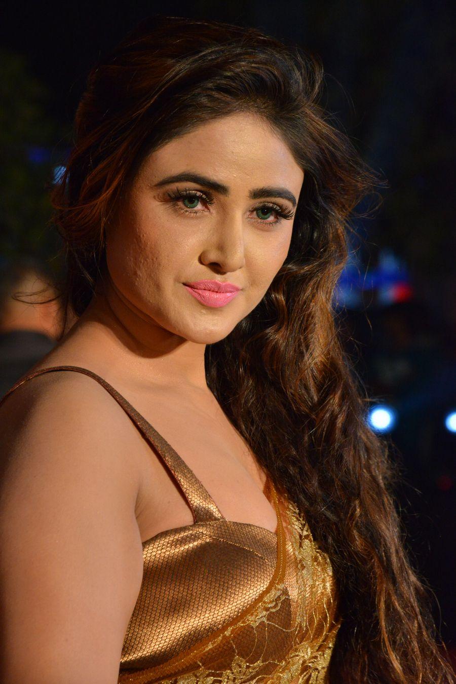 Sony Charista Latest Stills at Gemeni TV Awards Photos