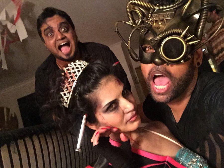 Sunny Leone becomes a zombie for Halloween Photos