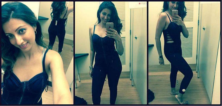 UNSEEN Private Photos of Hamsa Nandini