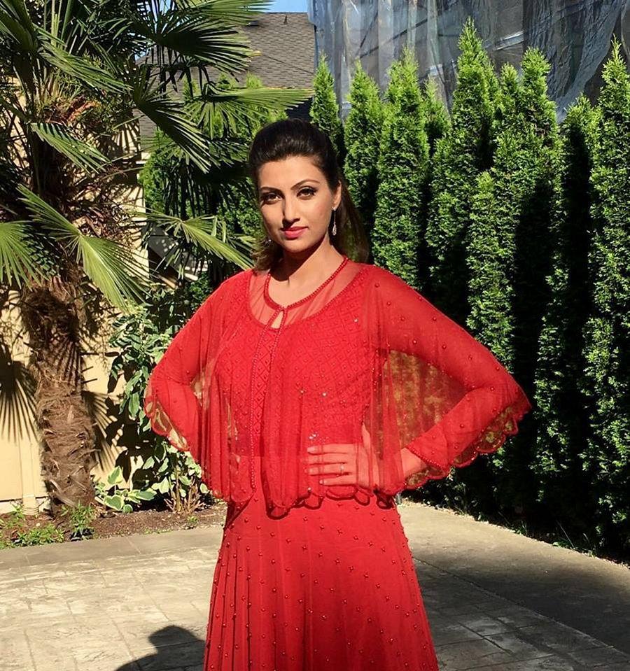UNSEEN Private Photos of Hamsa Nandini