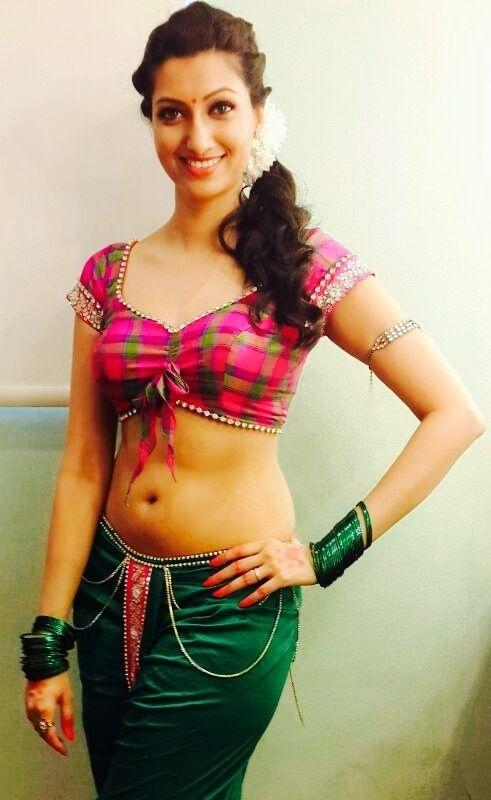 UNSEEN Private Photos of Hamsa Nandini