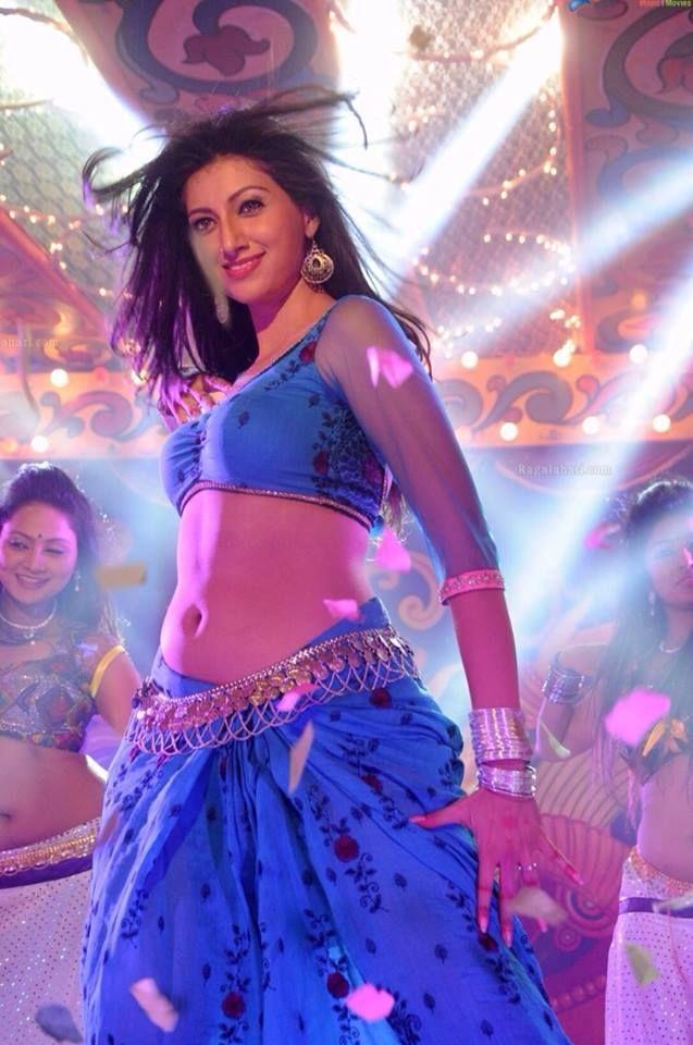 UNSEEN Private Photos of Hamsa Nandini