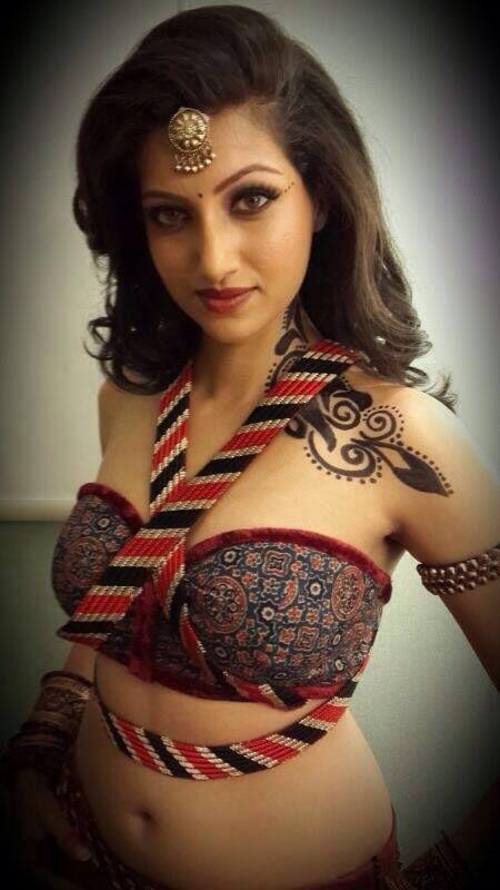 UNSEEN Private Photos of Hamsa Nandini