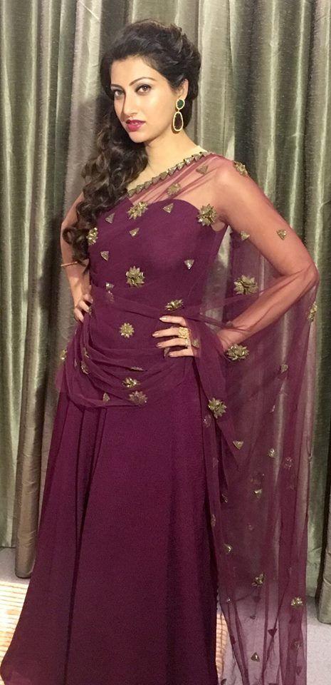 UNSEEN Private Photos of Hamsa Nandini