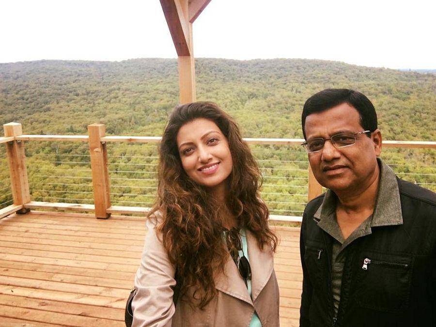 UNSEEN Private Photos of Hamsa Nandini