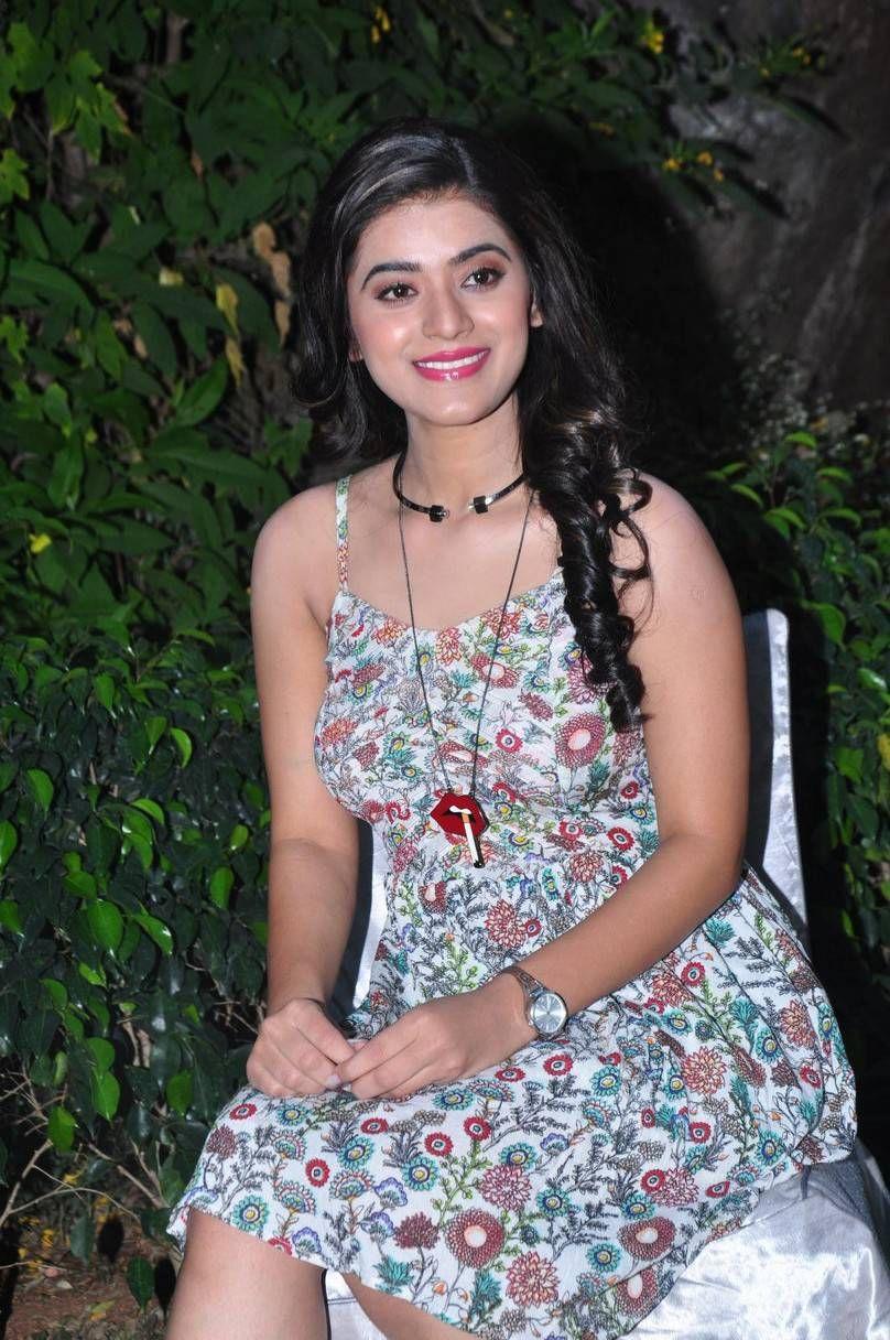 Yamini Bhaskar Stills At Dasapalla Christmas Cake Mixing Ceremony