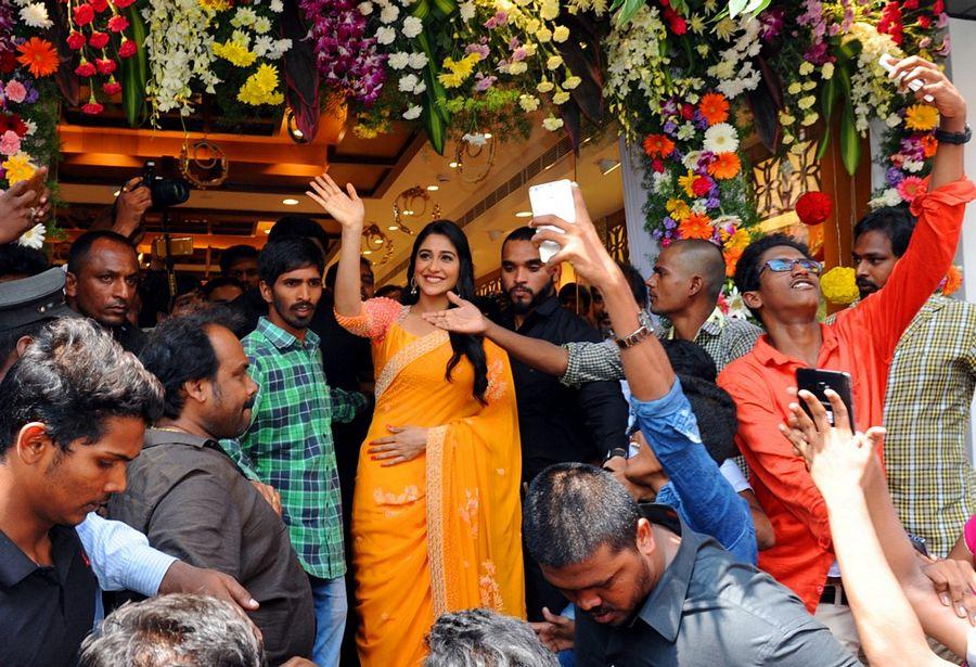 Actress Regina Inaugurates MGR Shopping Mall At Tirupati