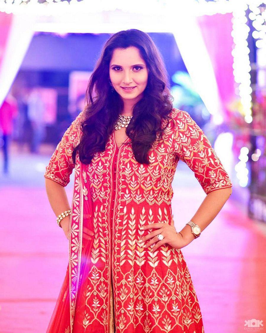 Celebs At Sania Mirza Sister Anam Mirza’s Wedding Photos