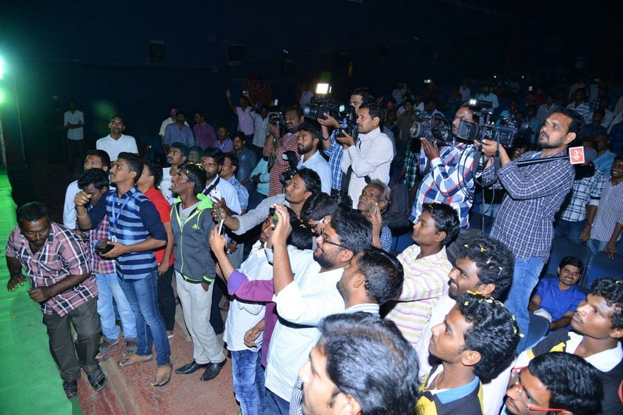 Ekkadaki Potav Chinnavada Team Success Tour at Guntur