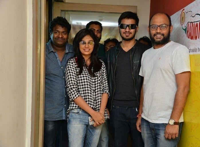 Ekkadiki Potav Chinnavada Team Stills At Radio Mirchi