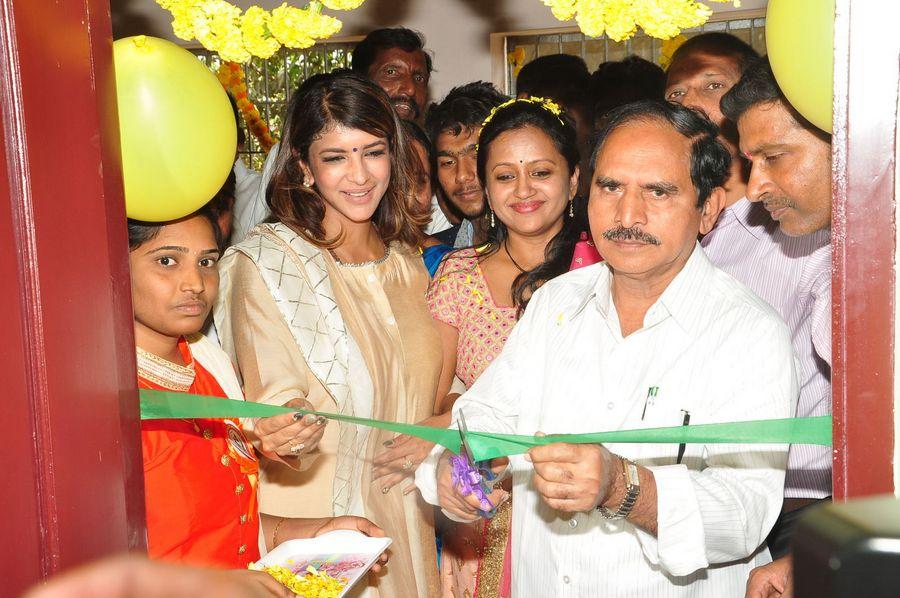 Laxmi Manchu & Suma Kanakala Stills at Jesus Old Age Home Launch