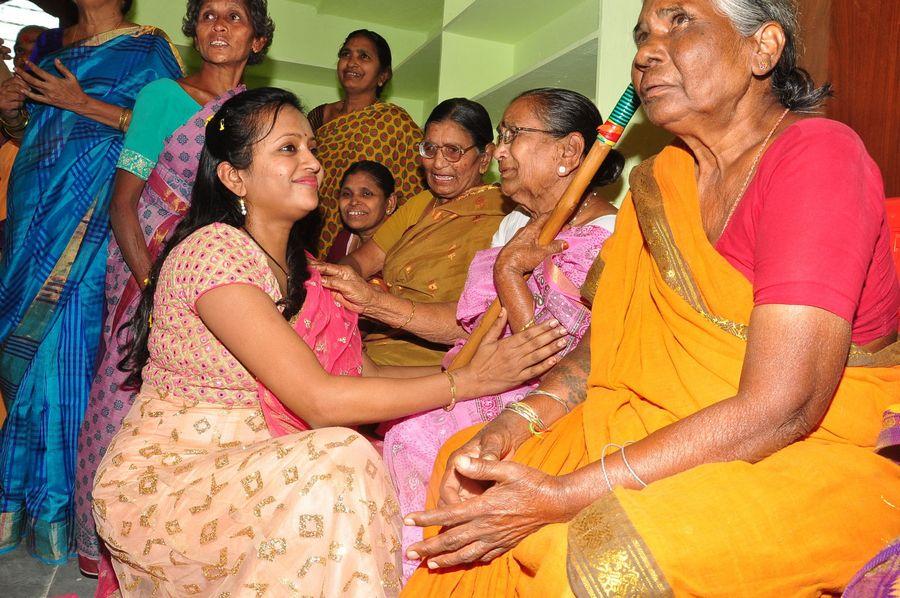 Laxmi Manchu & Suma Kanakala Stills at Jesus Old Age Home Launch