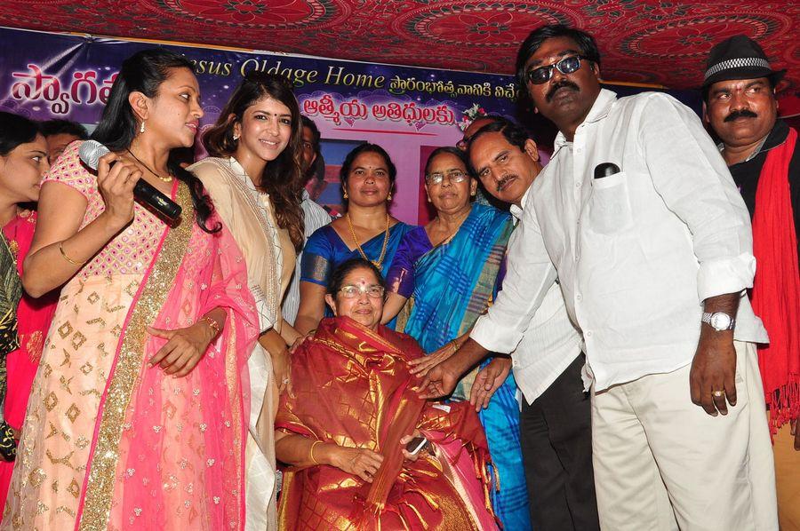 Laxmi Manchu & Suma Kanakala Stills at Jesus Old Age Home Launch