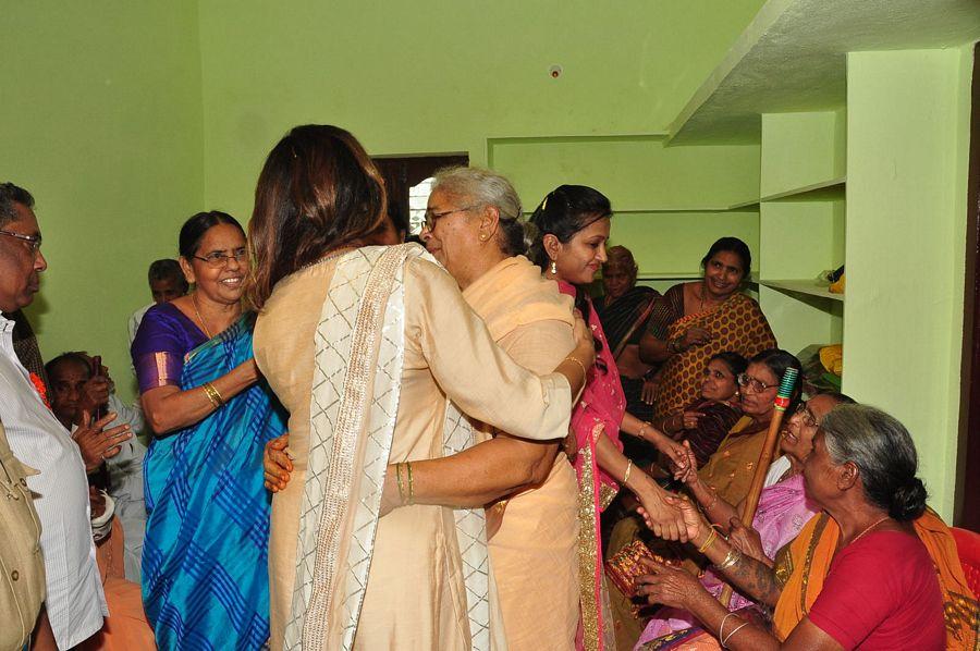 Laxmi Manchu & Suma Kanakala Stills at Jesus Old Age Home Launch
