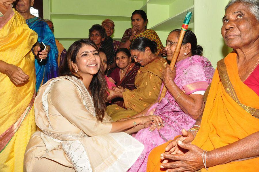 Laxmi Manchu & Suma Kanakala Stills at Jesus Old Age Home Launch