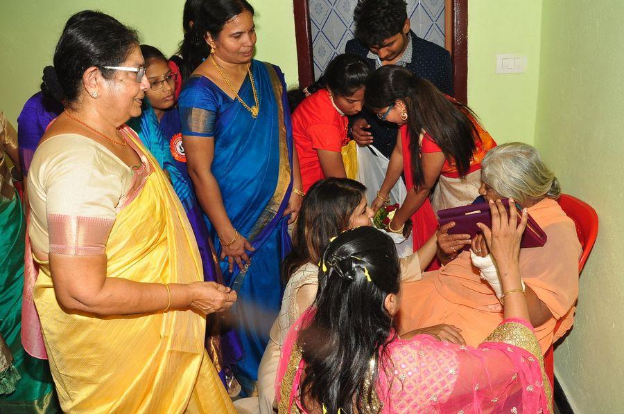 Laxmi Manchu & Suma Kanakala Stills at Jesus Old Age Home Launch