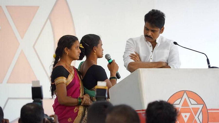 Pawan Kalyan Press Meet For Godavari Farmers Photos