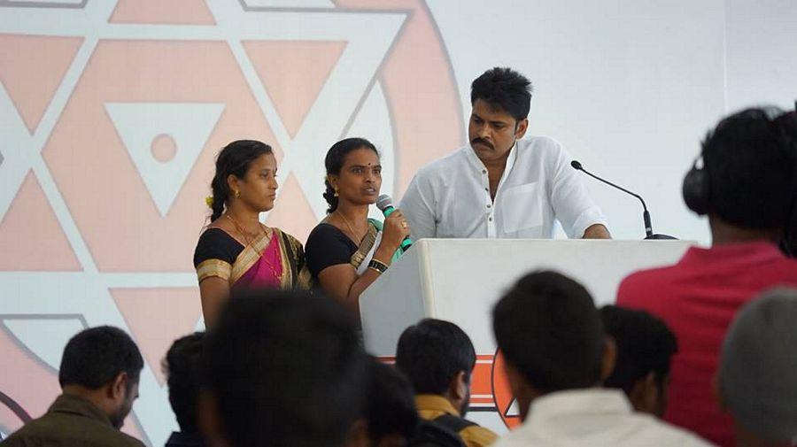Pawan Kalyan Press Meet For Godavari Farmers Photos