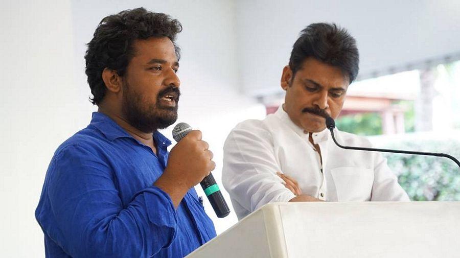 Pawan Kalyan Press Meet For Godavari Farmers Photos