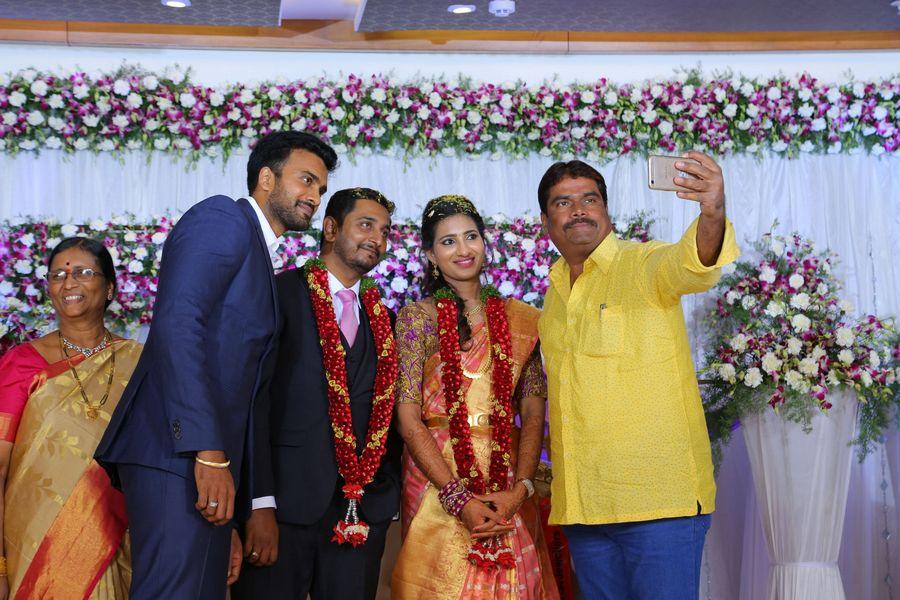 Producer Sakamuri Mallikarjuna Rao Daughter Marriage Reception Photos