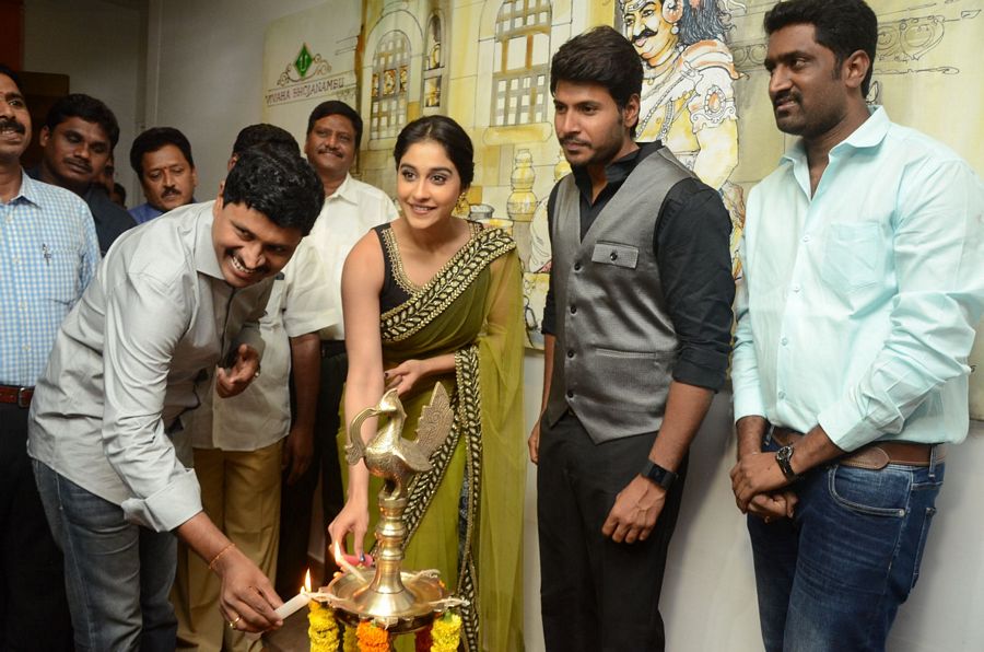 Regina launches Vivaha Bhojanambu Authentic Telugu Cuisine at Jubilee Hills